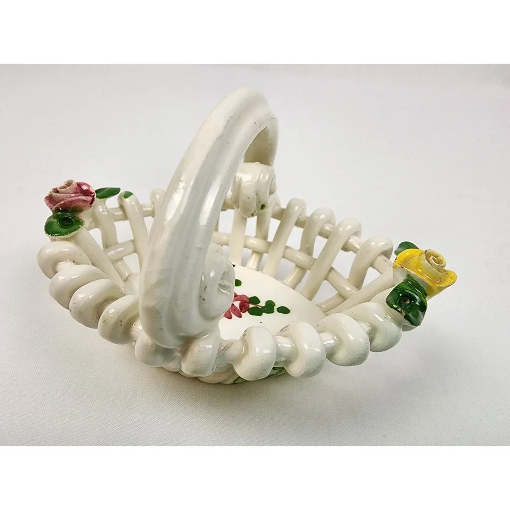 VINTAGE Italian Hand Painted‎ Roses/Floral Porcelain Lattice Basket with Handle